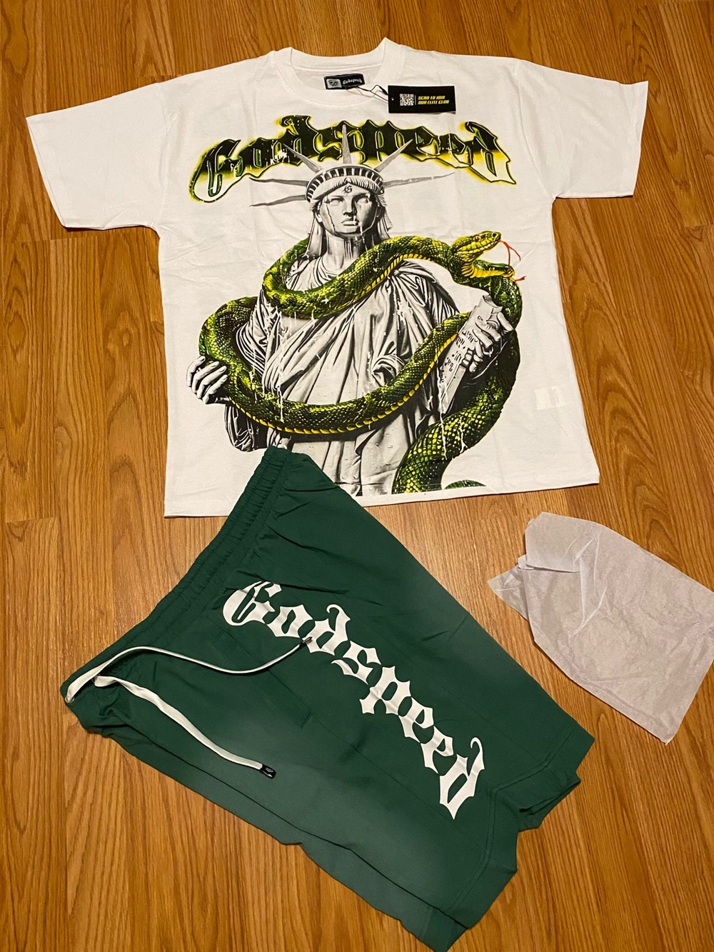 Men Godspeed Graphic Statue of Slime Set